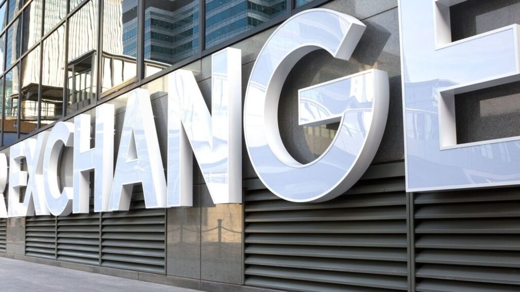 What Innovative Designs Do Acrylic Signage Board Makers Offer?-Sign World