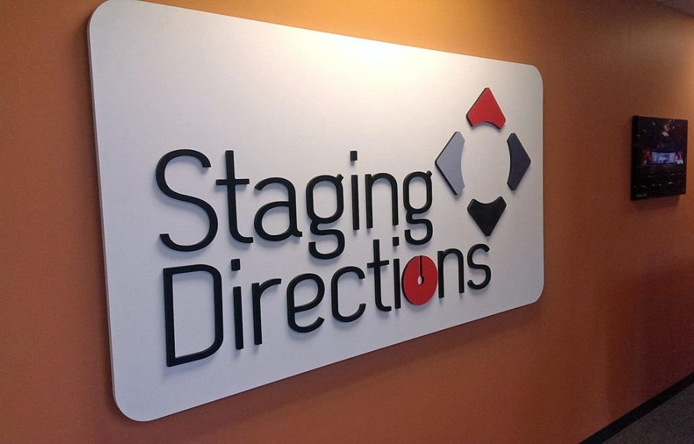 How Can Indoor Signage Improve Customer Experience in Stores?