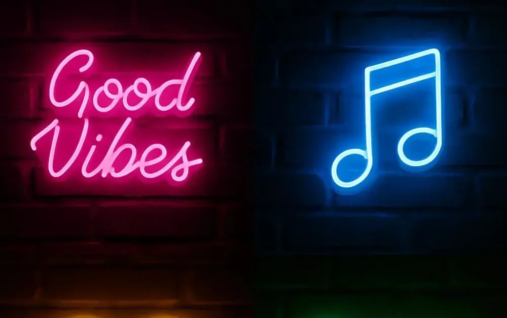 How Long Do LED Neon Signs Typically Last Compared to Traditional Neon?