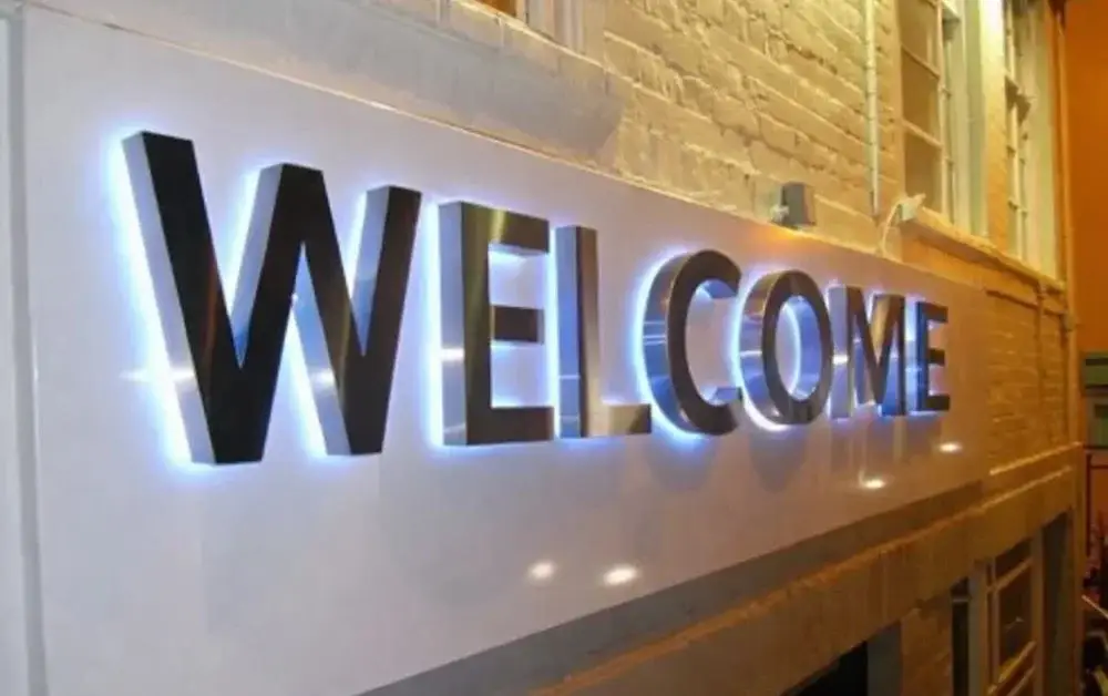 Complete Guide to Custom Signboards in Dubai: Types, Prices, and Best Materials