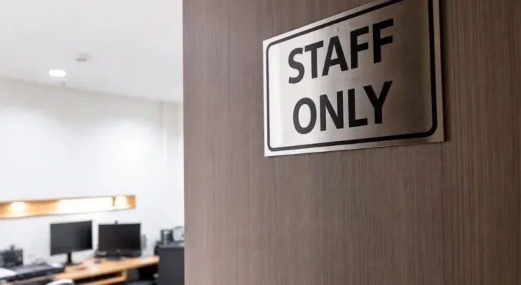 The Importance of Office Signage for Corporate Spaces in Dubai