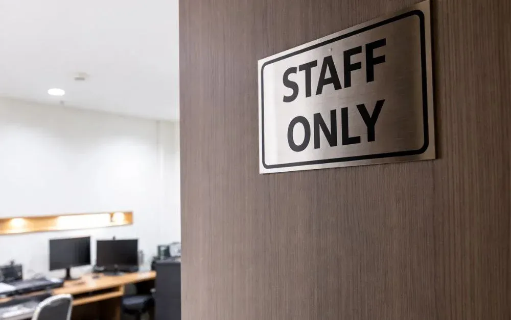 The Importance of Office Signage for Corporate Spaces in Dubai